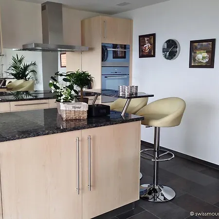 Swiss Lakeview Appartement